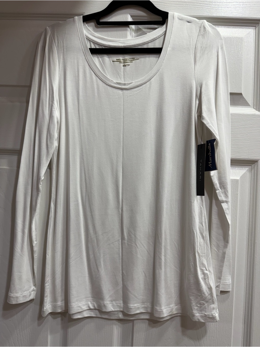 Tahari Long-Sleeve Scoop Neck Top in White